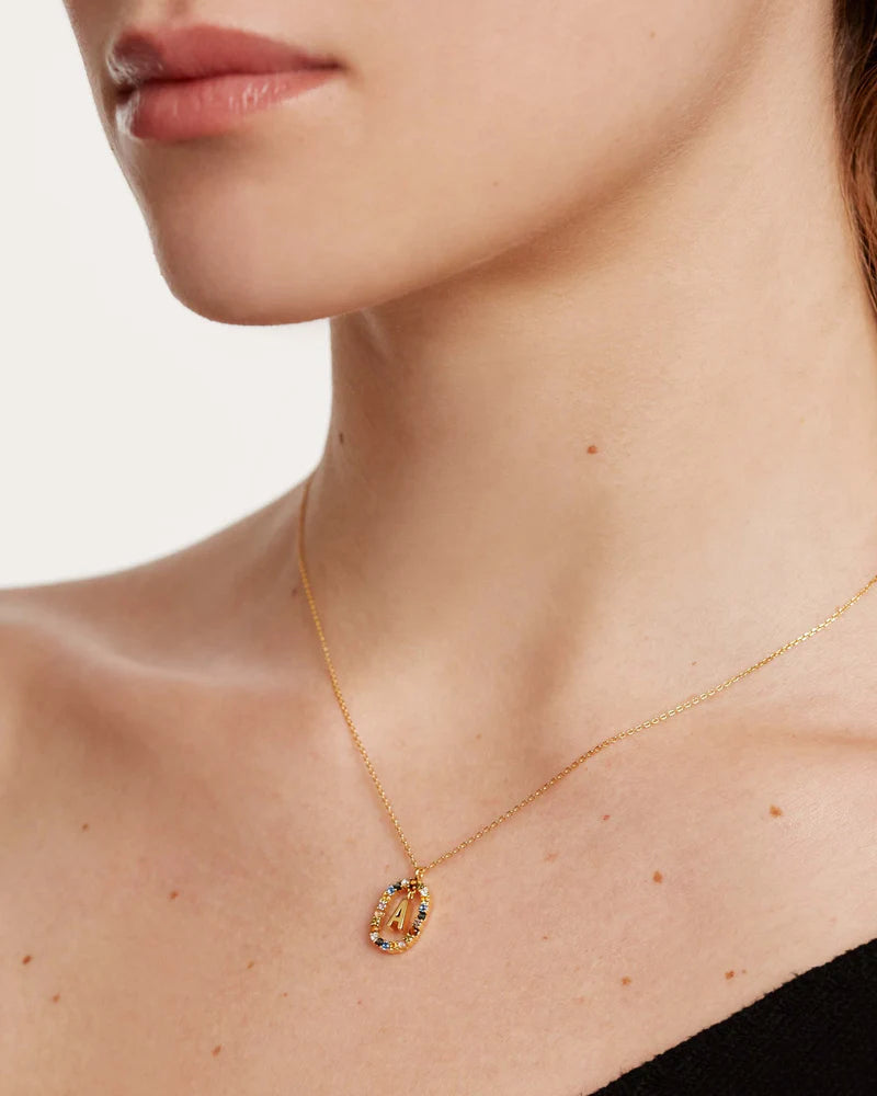 Collana con lettera A