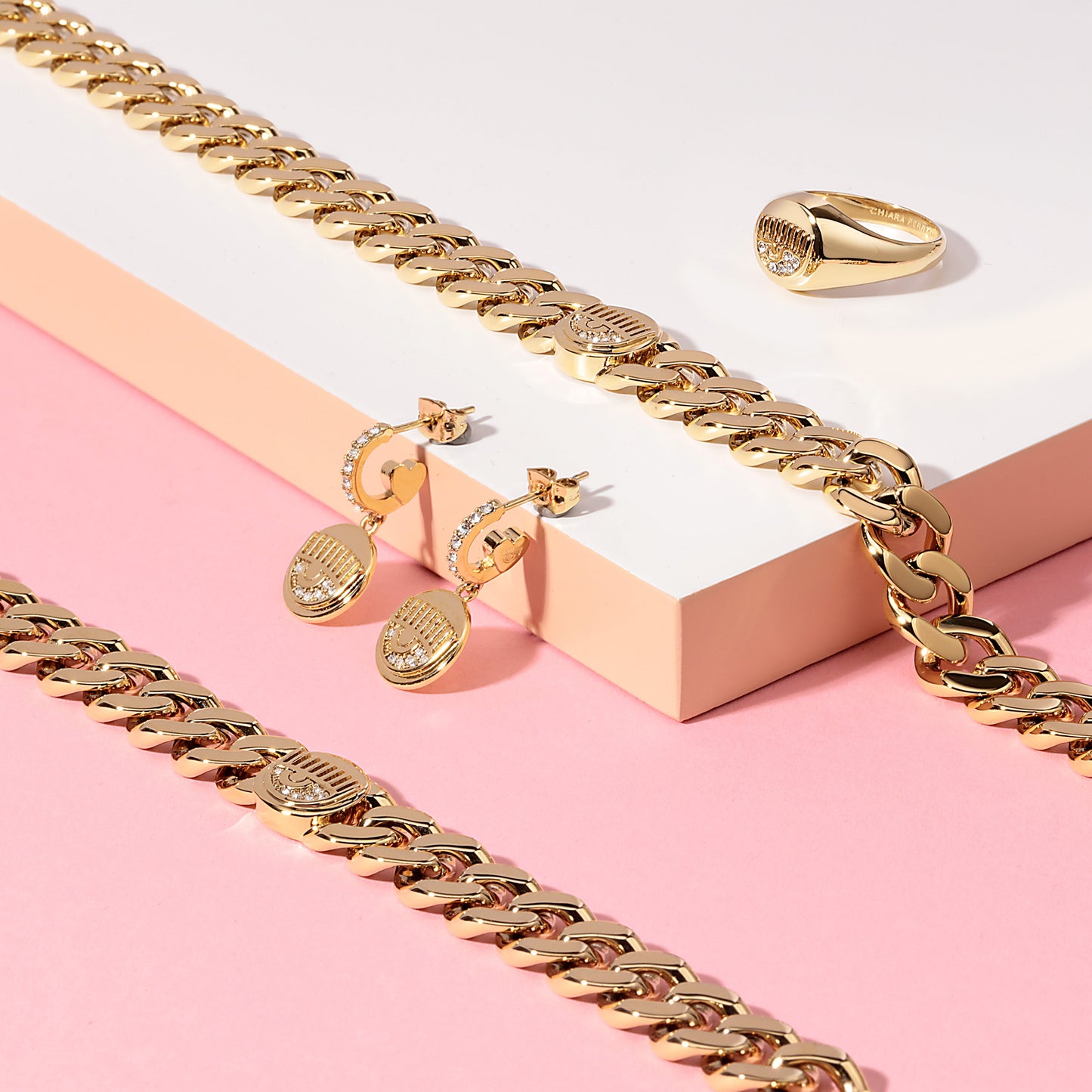 ORECCHINI CHIARA FERRAGNI BOSSY CHAIN J19AUW43